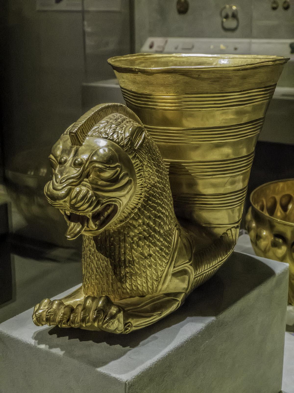 قلمزنی هخامنشی